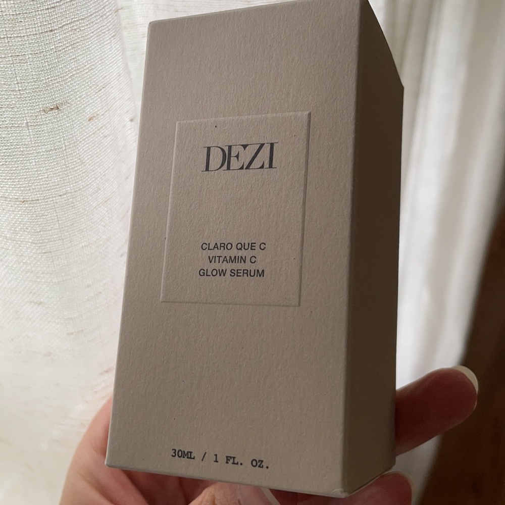 Dezi Skin Claro Que C vitamin c glow serum